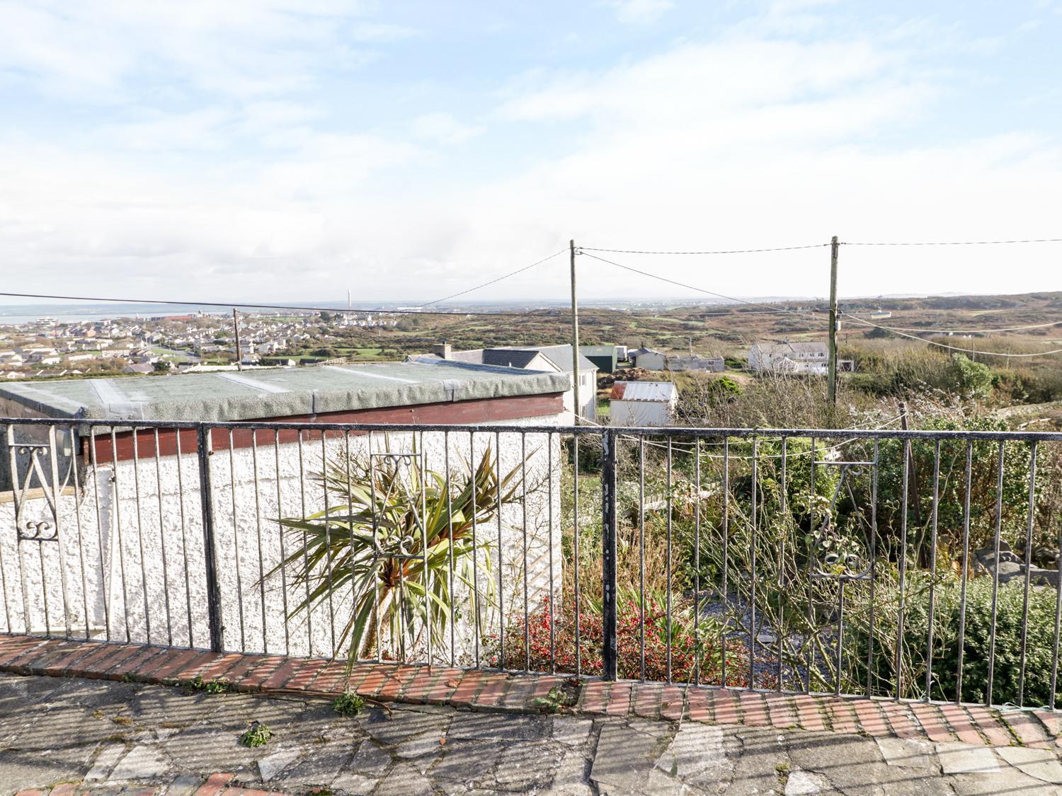 Villa Snowdon View Holyhead Esterno foto